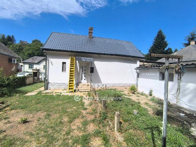 Eladó családi ház, Salgótarjánban 13.5 M Ft, 1 szobás