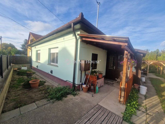 Eladó családi ház, Üllőn, István utcában 84.9 M Ft, 3 szobás
