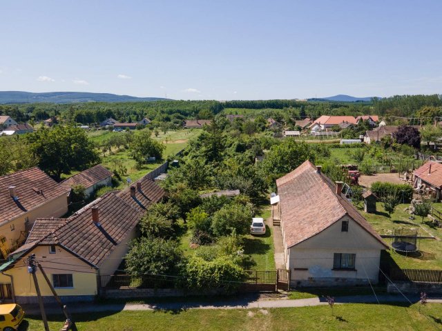 Eladó családi ház, Tereskén 14 M Ft, 3 szobás