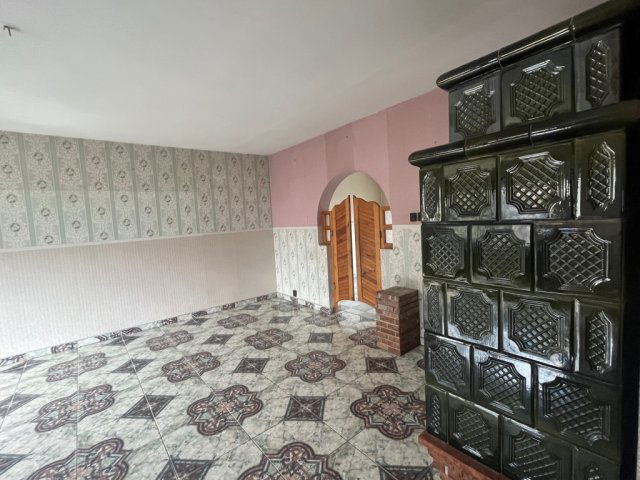 Eladó családi ház, Székesfehérvárott 80 M Ft, 4+2 szobás