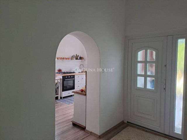 Eladó családi ház, Gárdonyban 89 M Ft, 5 szobás