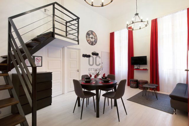 Eladó téglalakás, Budapesten, V. kerületben 179 M Ft, 6 szobás