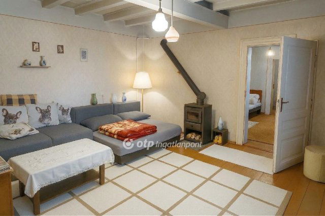 Eladó családi ház, Kunszentmártonban 17 M Ft, 3 szobás