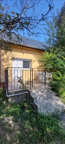 Eladó családi ház, Balatongyörökön 152.9 M Ft, 8+1 szobás