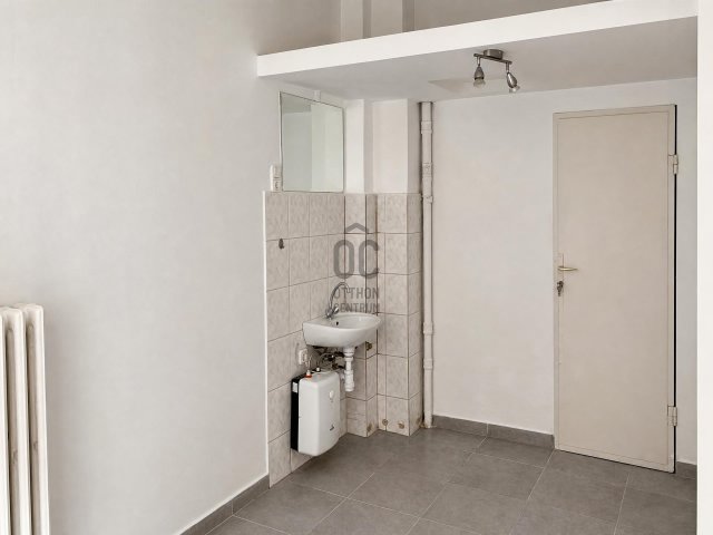 Eladó ipari ingatlan, Budapesten, I. kerületben 41.99 M Ft