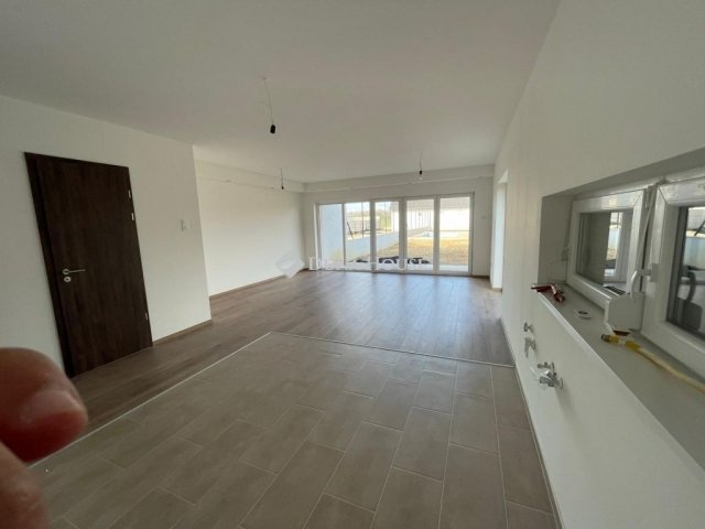 Eladó ikerház, Budapesten, XVI. kerületben 179.9 M Ft, 5 szobás