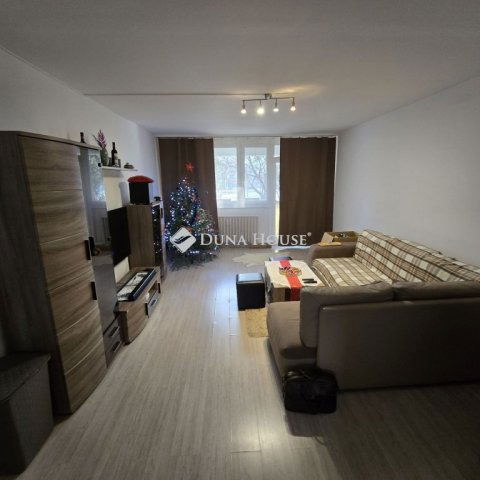 Eladó panellakás, Kecskeméten 52.9 M Ft, 2 szobás