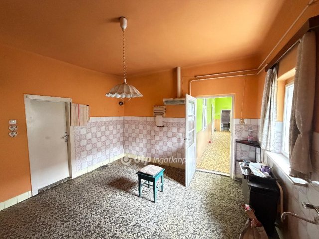 Eladó családi ház, Kálban 14.9 M Ft, 3 szobás