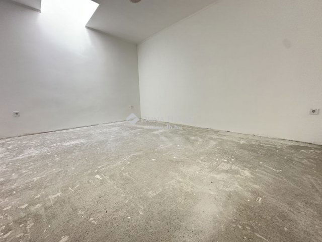 Eladó családi ház, Dunaharasztin 82.5 M Ft, 4 szobás