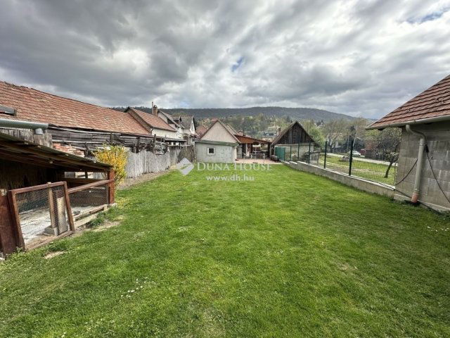 Eladó családi ház, Pilisszántón 94 M Ft, 4 szobás