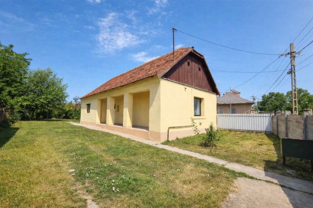 Eladó családi ház, Derecskén 29.9 M Ft, 3 szobás