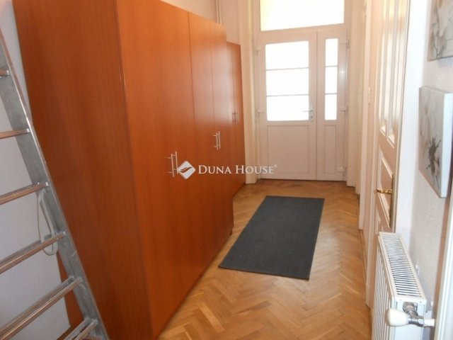 Eladó téglalakás, Budapesten, VIII. kerületben 94.5 M Ft