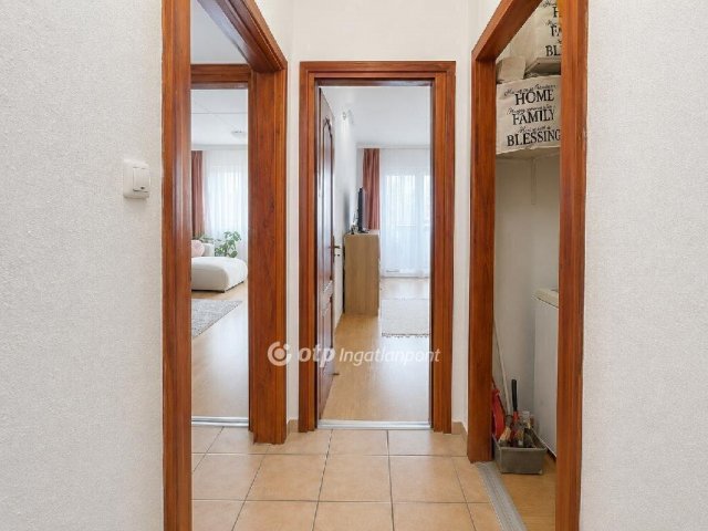 Eladó panellakás, Budapesten, XIV. kerületben 65 M Ft, 2 szobás