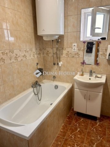 Eladó családi ház, Batykon 55 M Ft, 4 szobás