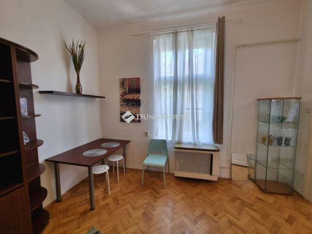 Eladó téglalakás, Budapesten, XIII. kerületben 44 M Ft, 1 szobás