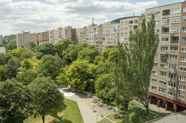 Eladó panellakás, Budapesten, III. kerületben 72.9 M Ft, 3 szobás