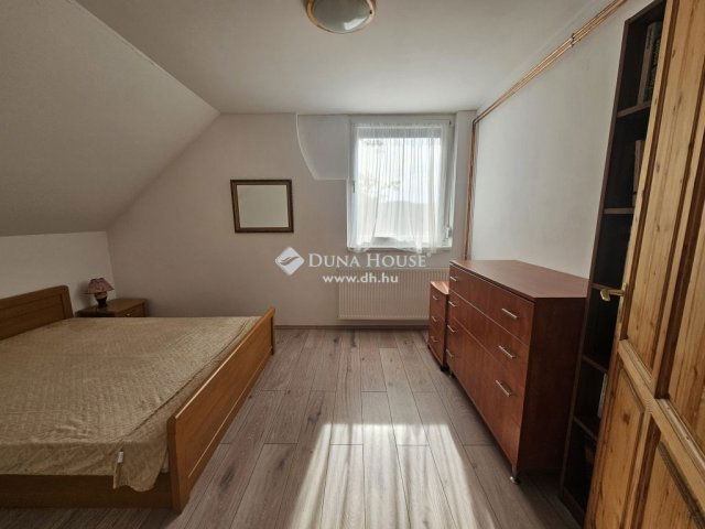 Eladó családi ház, Orfűn 134 M Ft, 6 szobás