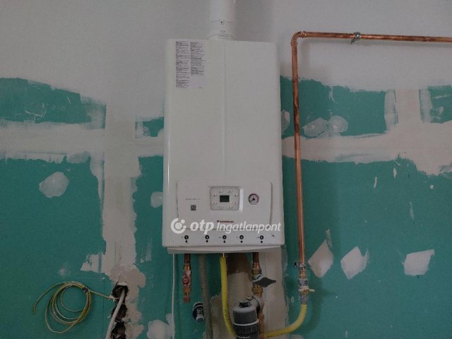 Eladó téglalakás, Hatvanban 65 M Ft, 4 szobás