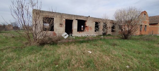 Eladó telek, Nagykátán 13 M Ft / költözzbe.hu