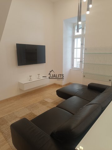 Kiadó téglalakás, albérlet, Budapesten, V. kerületben, 3 szobás