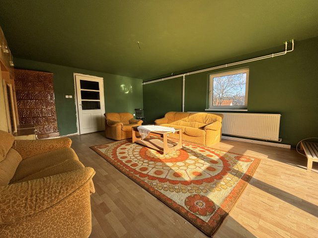 Eladó családi ház, Szokolyán 99.99 M Ft, 5 szobás