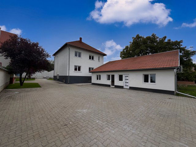 Eladó családi ház, Székesfehérvárott 85.9 M Ft, 4 szobás