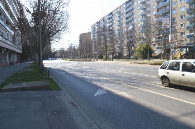Eladó panellakás, Debrecenben 49.8 M Ft, 2 szobás