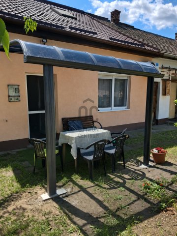 Eladó családi ház, Budapesten, XV. kerületben 56.5 M Ft