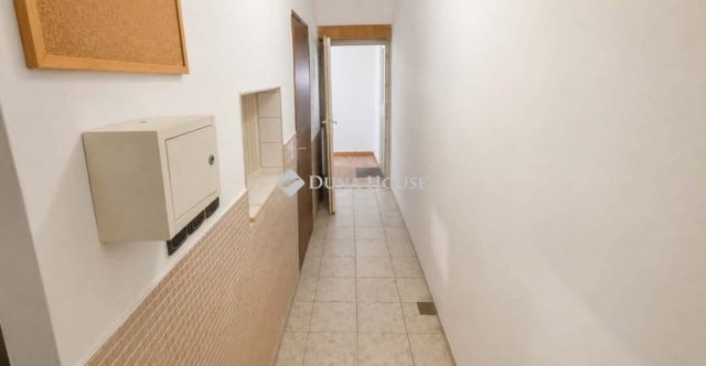 Eladó családi ház, Sárváron 45 M Ft, 1 szobás