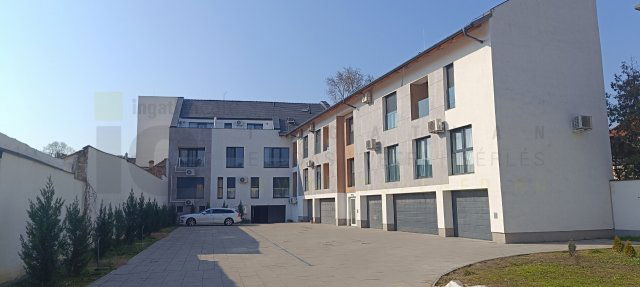 Kiadó üzlethelyiség, Szegeden 300 E Ft / hó