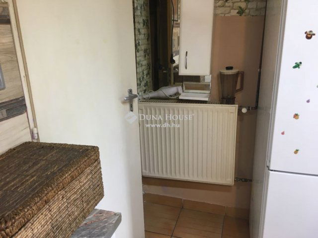 Eladó családi ház, Szentendrén 168 M Ft, 6 szobás