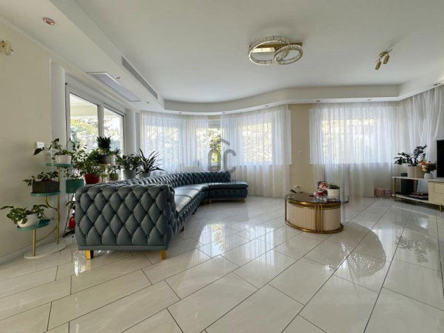 Eladó családi ház, Budapesten, XIV. kerületben 469.9 M Ft