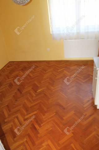 Eladó téglalakás, Kőszegen 32.9 M Ft, 2 szobás