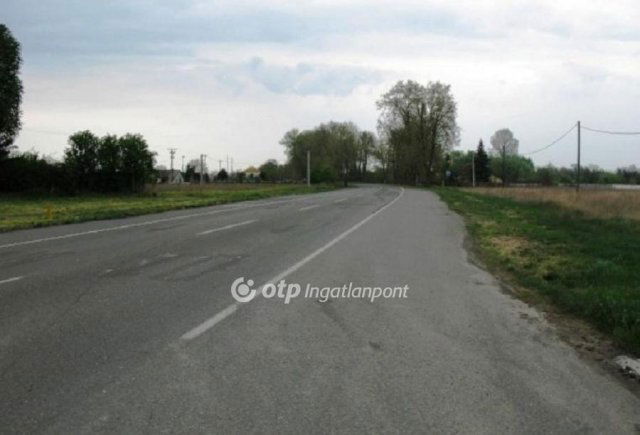 Eladó telek, Röszkén 100 M Ft / költözzbe.hu