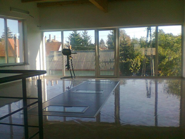Eladó üzlethelyiség, Mosonmagyaróváron 96.8 M Ft, 2 szobás