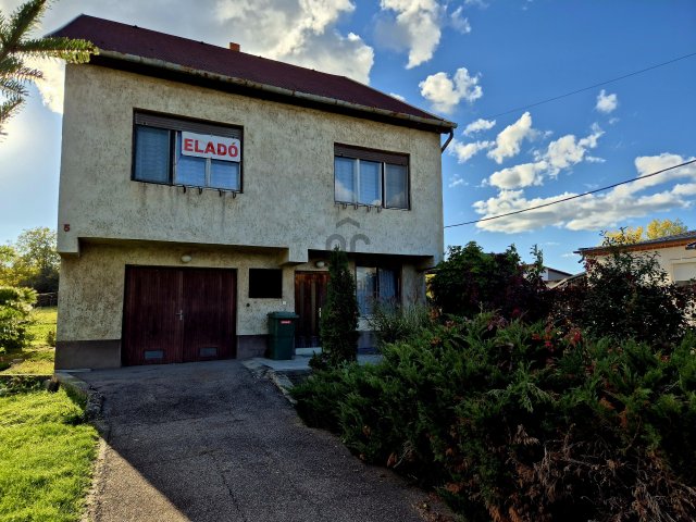 Eladó családi ház, Mályin 52.9 M Ft, 6 szobás