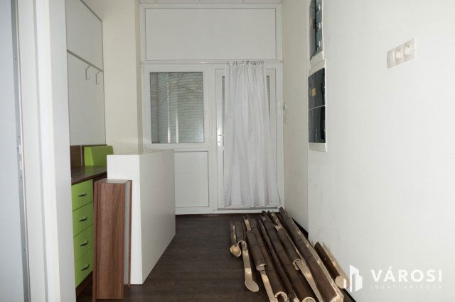 Eladó üzlethelyiség, Budapesten, V. kerületben 242.5 M Ft