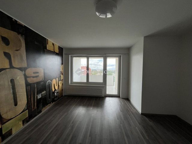 Eladó panellakás, Székesfehérvárott 95 M Ft, 3 szobás