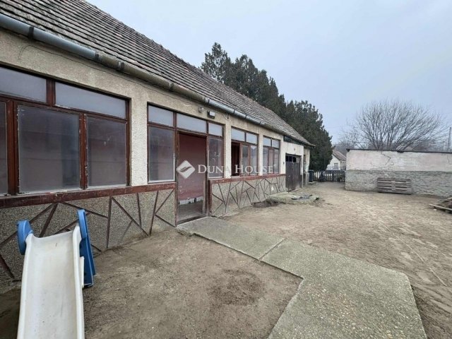 Eladó családi ház, Dabason 27 M Ft, 1 szobás