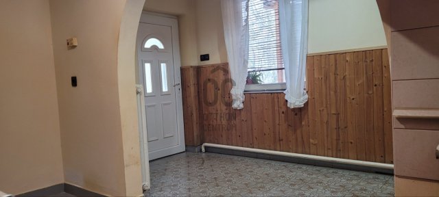 Eladó családi ház, Szőlősgyörökön 74.9 M Ft, 6 szobás