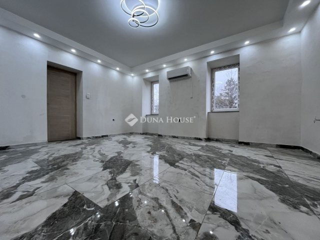 Eladó családi ház, Berhidán 69.9 M Ft, 3+1 szobás