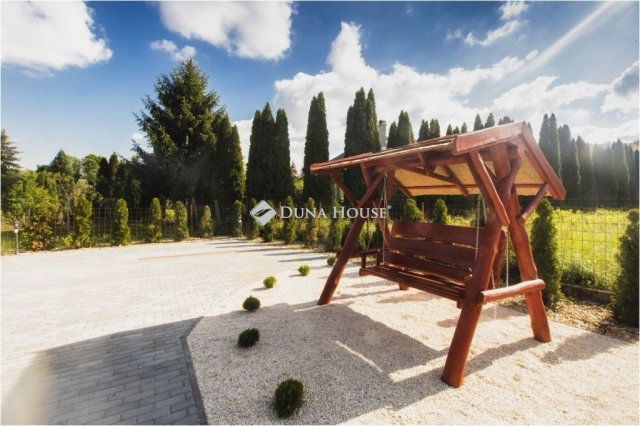 Eladó családi ház, Bogácson 79.5 M Ft, 6 szobás