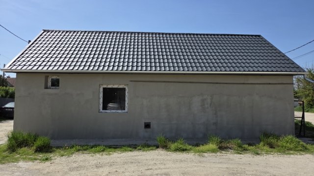 Eladó családi ház, Kiskunlacházán 31.99 M Ft, 2 szobás