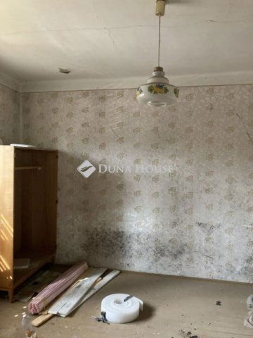 Eladó családi ház, Galgahévízen 16.98 M Ft, 2 szobás