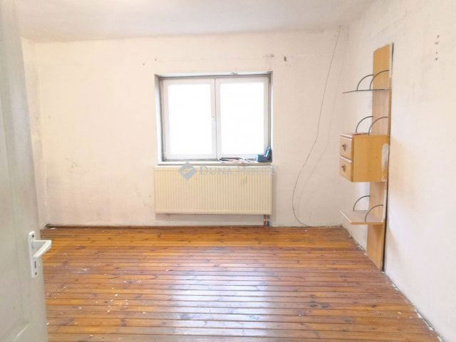 Eladó családi ház, Szabadszálláson 13.9 M Ft, 2 szobás