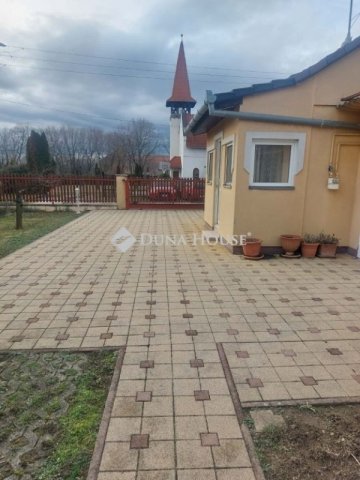 Eladó családi ház, Kozármislenyen 109.95 M Ft, 5 szobás