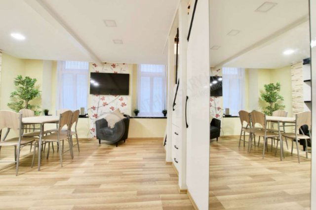 Kiadó téglalakás, albérlet, V. kerületben, Zoltán utcában