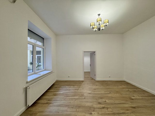 Eladó téglalakás, Budapesten, I. kerületben, Batthyány utcában