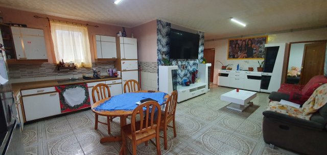 Eladó családi ház, Somlóvásárhelyen 29.9 M Ft, 3+1 szobás