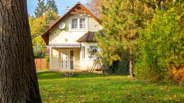 Eladó családi ház, Balatonkenesén 99 M Ft, 4 szobás